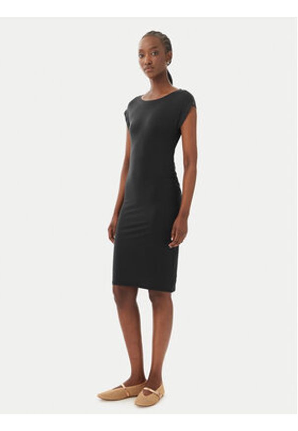 Vero Moda Sukienka codzienna Ava Sarah 10346941 Czarny Slim Fit. Okazja: na co dzień. Kolor: czarny. Materiał: lyocell. Typ sukienki: proste. Styl: casual