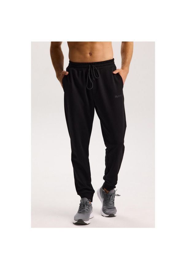 ROUGH RADICAL - Męskie spodnie dresowe sportowe Rough Radical Cotton Active Joggers. Kolor: czarny. Materiał: dresówka