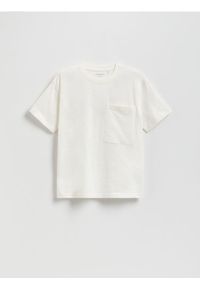 Reserved - Bawełniany t-shirt - złamana biel. Materiał: bawełna