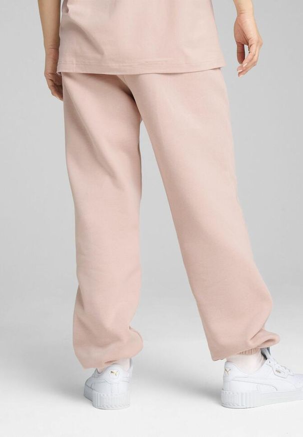 Puma - Spodnie dresowe unisex Essentials Elevated PUMA Rose Quartz Pink. Kolor: różowy. Materiał: dresówka