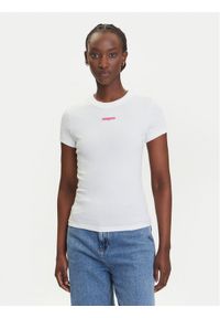 Tommy Jeans T-Shirt Script Label DW0DW21402 Biały Slim Fit. Kolor: biały. Materiał: bawełna #1