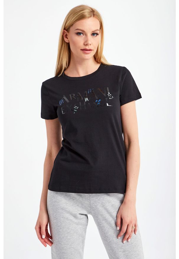 Armani Exchange - T-SHIRT ARMANI EXCHANGE. Materiał: bawełna. Długość rękawa: krótki rękaw. Długość: krótkie. Wzór: nadruk
