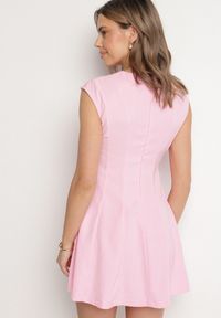 Born2be - Różowa Rozkloszowana Sukienka o Taliowanym Kroju Ellaira. Okazja: na co dzień. Kolor: różowy. Wzór: kolorowy. Styl: casual, elegancki #2