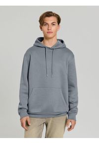 Sinsay - Bluza hoodie basic - niebieski. Kolor: niebieski
