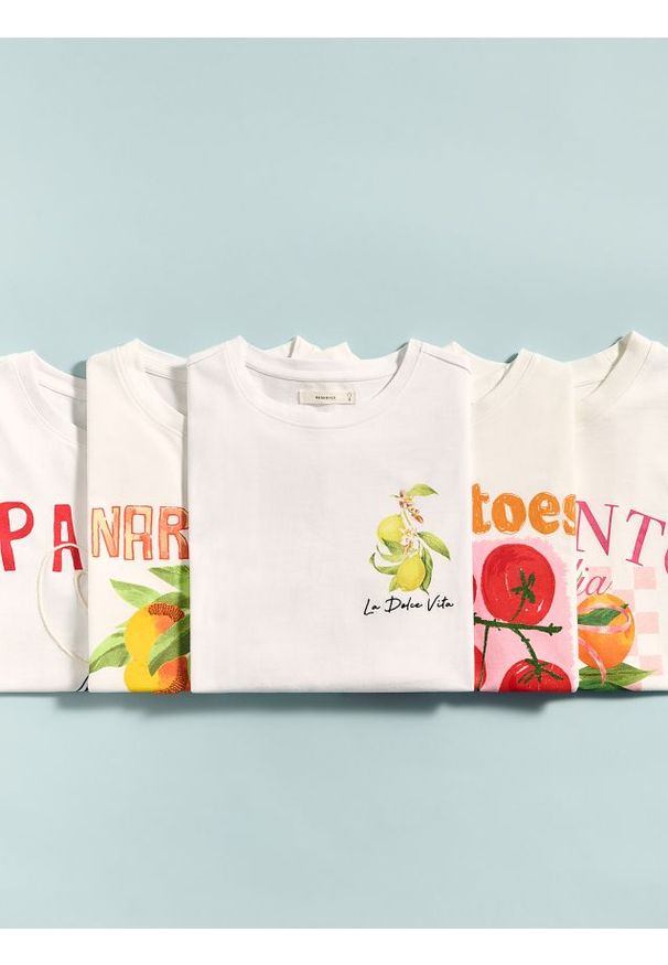 Reserved - T-shirt boxy - biały. Kolor: biały. Materiał: tkanina, bawełna