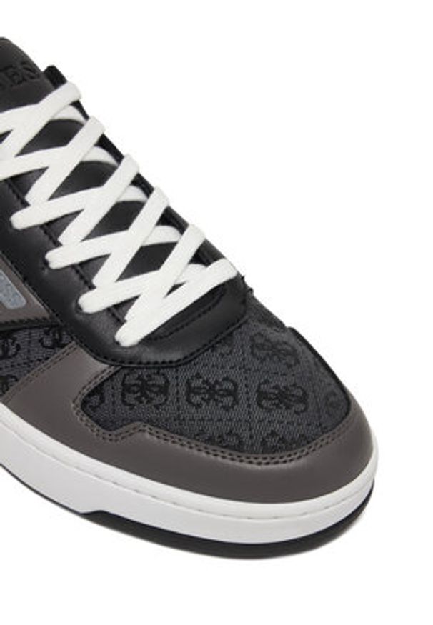 Guess Sneakersy 180233 Czarny. Kolor: czarny. Materiał: skóra