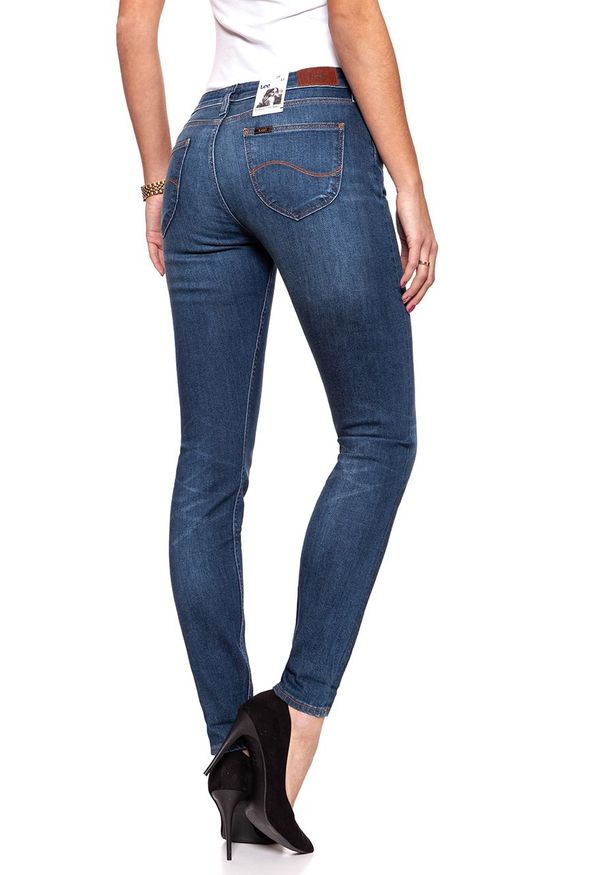 Lee - LEE SCARLETT SELVAGE ROEBLING WORN L31RBDMJ. Stan: podwyższony