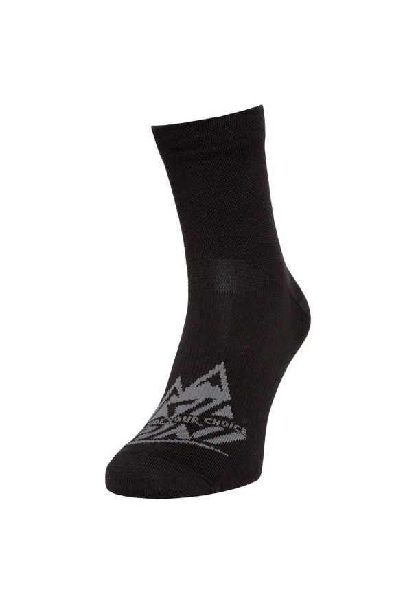 Skarpetki Silvini Orino. Kolor: czarny, zielony, brązowy, wielokolorowy. Materiał: elastan, bawełna. Sport: kolarstwo