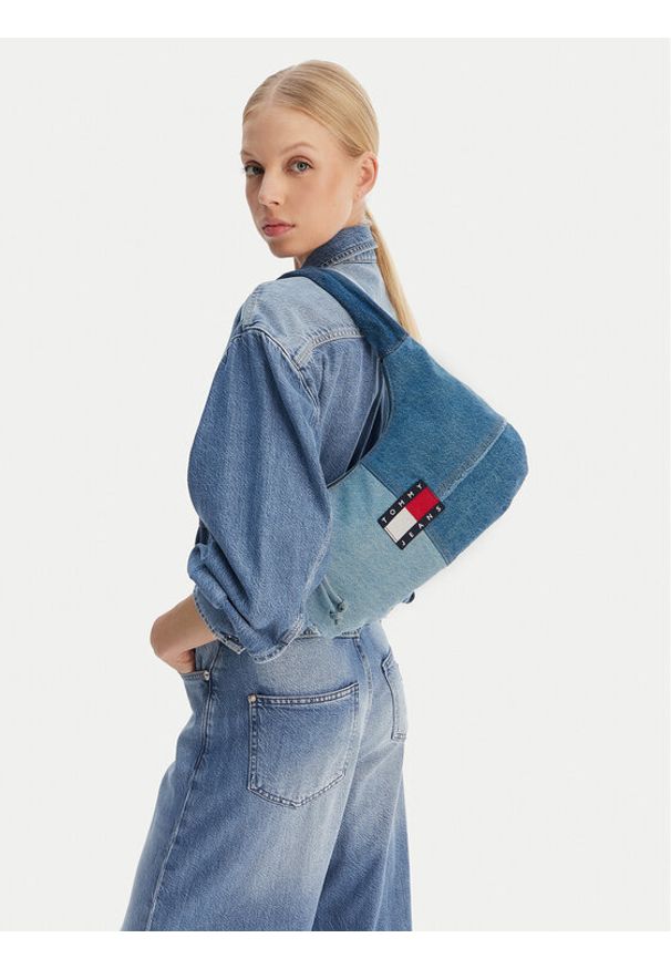 Tommy Jeans Torebka Tjw Denim Patchwork Shoulder Bag AW0AW18471 Niebieski. Kolor: niebieski