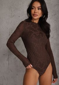 Renee - Brązowe Body Longsleeve z Koronki z Bawełną Zenisesa. Okazja: na co dzień, na imprezę. Typ kołnierza: kołnierzyk stójkowy. Kolor: brązowy. Materiał: bawełna, koronka. Długość rękawa: długi rękaw. Długość: długie. Wzór: koronka. Styl: elegancki, casual #3