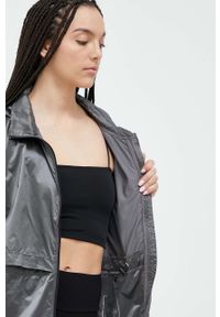 4f - 4F kurtka do biegania kolor srebrny. Typ kołnierza: kaptur. Kolor: srebrny. Materiał: materiał #3