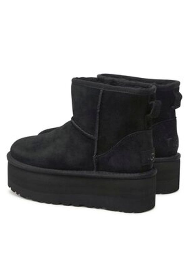Ugg Śniegowce W Classic Mini Platform 1134991 Czarny. Kolor: czarny. Materiał: skóra. Obcas: na platformie