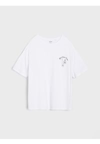 Sinsay - Bawełniana koszulka z nadrukiem - biały. Kolor: biały. Materiał: bawełna. Wzór: nadruk #1
