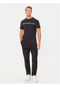 Calvin Klein T-Shirt K10K113802 Czarny Regular Fit. Kolor: czarny. Materiał: bawełna #5
