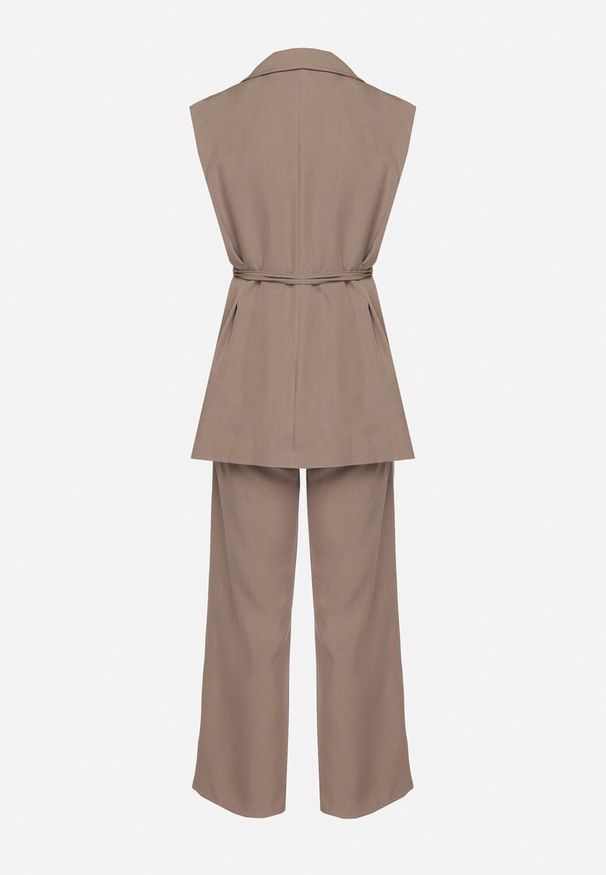 Born2be - Jasnobrązowy Komplet Garniturowy Wiązana Kamizelka i Szerokie Spodnie Davionis. Kolor: brązowy