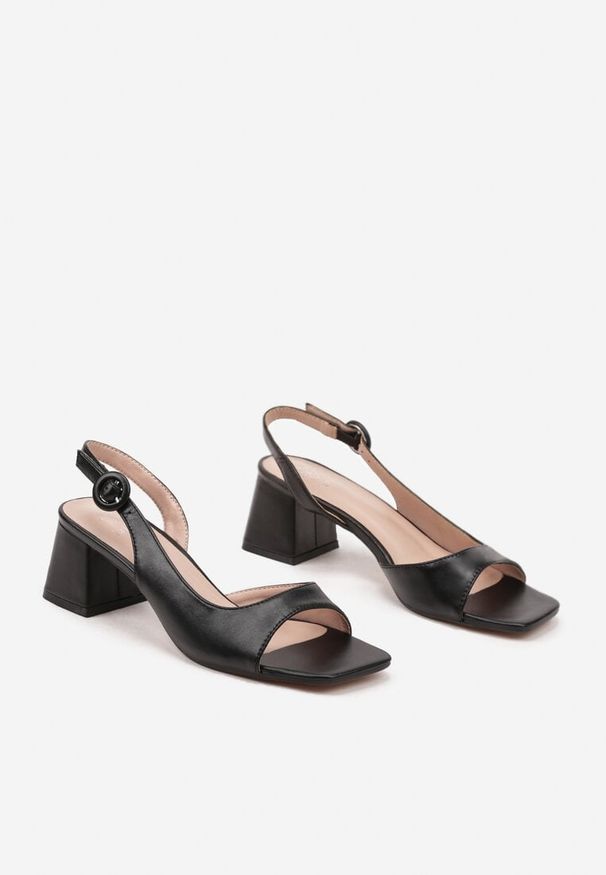 Born2be - Czarne Sandały ze Sprzączką na Słupku Olinavia. Nosek buta: otwarty. Zapięcie: sprzączka. Kolor: czarny. Materiał: jeans. Obcas: na słupku
