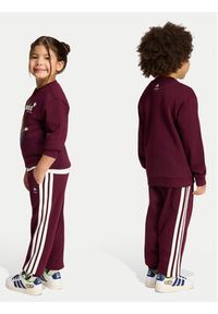 Adidas - adidas Spodnie dresowe Pixar Toy Story KG6131 Bordowy Regular Fit. Kolor: czerwony. Materiał: bawełna. Wzór: motyw z bajki #6