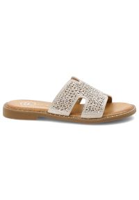 Klapki damskie Filippo, na płaskim obcasie materiałowe bogato zdobione, beżowe, DK6973-25-BE. Okazja: na co dzień. Kolor: beżowy. Materiał: materiał. Wzór: aplikacja. Sezon: lato. Obcas: na obcasie. Styl: wakacyjny, glamour, casual, elegancki. Wysokość obcasa: niski #2