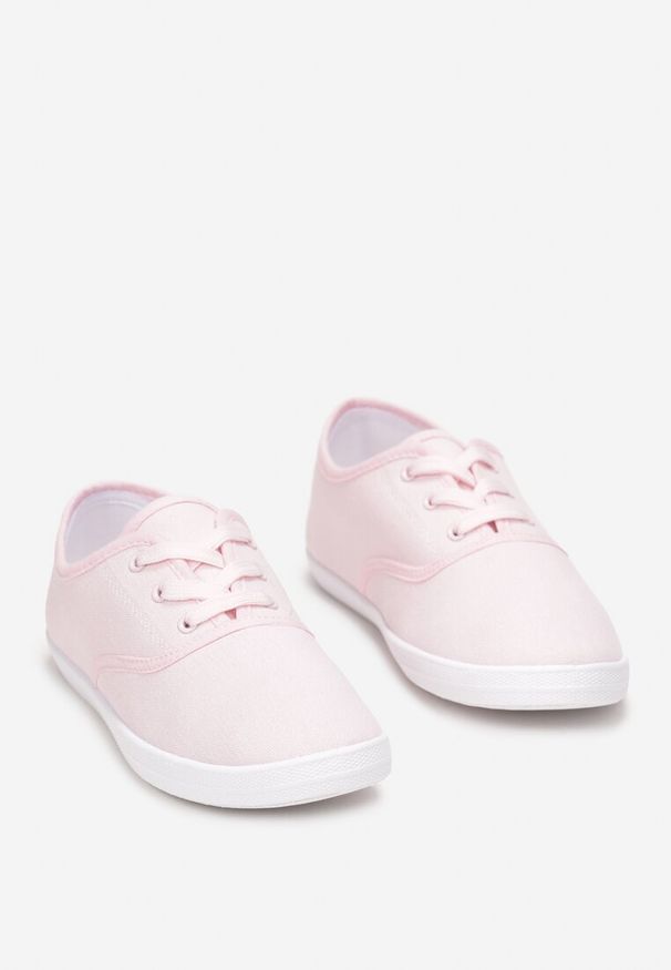 Born2be - Różowe Tenisówki z Krótkim Sznurowaniem Madilinne. Okazja: na co dzień. Kolor: różowy. Styl: casual