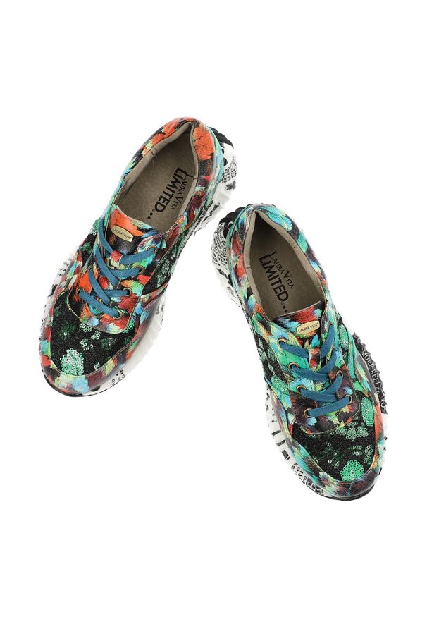 Kolorowe Sneakersy Laura Vita Buty Premium. Okazja: na co dzień. Materiał: skóra, materiał, tkanina. Wzór: kolorowy. Styl: casual