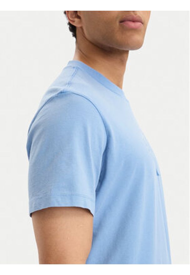 Calvin Klein Jeans T-Shirt SS 20S LV04RG832G Niebieski jasny Regular Fit. Kolor: niebieski. Materiał: bawełna