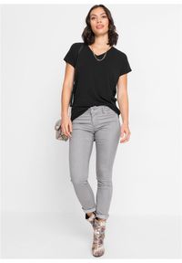bonprix - T-shirt z wiskozy pochodzącej ze zrównoważonych źródeł. Kolor: czarny. Materiał: wiskoza. Długość: długie #3