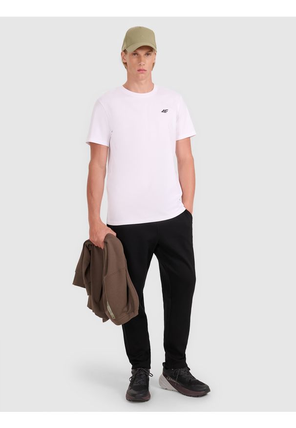 4f - 4F Spodnie dresowe męskie - czarne L. Kolor: czarny. Materiał: dresówka. Wzór: ze splotem, gładki. Sport: fitness