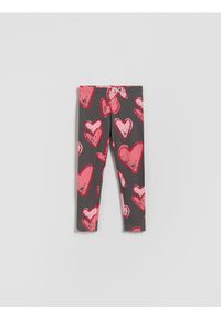Reserved - Bawełniane legginsy z nadrukiem - ciemnoszary. Kolor: szary. Materiał: bawełna. Wzór: nadruk #1