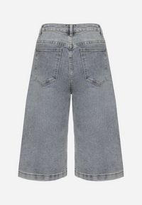 Born2be - Niebieskie Szorty Jeansowe Bermudy z Asymetrycznym Zapięciem Liladea. Okazja: na co dzień. Kolor: niebieski. Materiał: jeans. Długość: długie. Styl: elegancki, casual #6