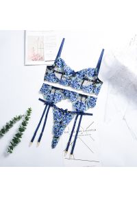 Intica - Komplet bielizny trzyczęściowy z delikatnymi detalami na wyjątkowe okazje Maimo. Kolor: niebieski. Materiał: tkanina, materiał