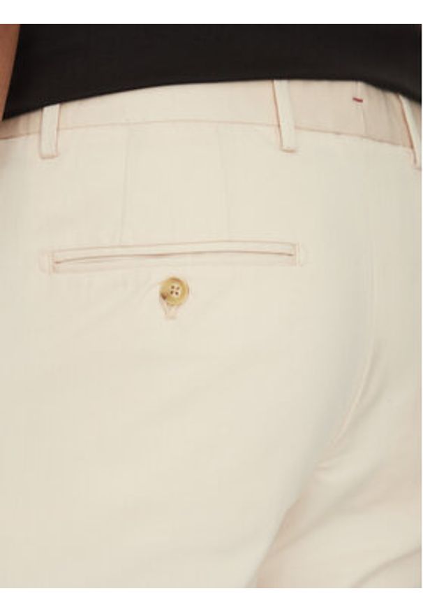 TOMMY HILFIGER - Tommy Hilfiger Chinosy Denton MW0MW38863 Beżowy Slim Fit. Kolor: beżowy. Materiał: bawełna
