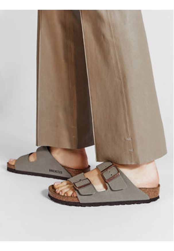 Birkenstock Klapki Arizona Bs 0151213 Szary. Kolor: szary. Materiał: skóra