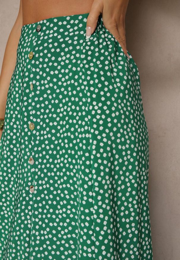 Renee - Zielona Spódnica Rozkloszowana High Waist Ozdobiona Kropkami i Guzikami Meronira. Okazja: na co dzień, na spacer. Stan: podwyższony. Kolor: zielony. Wzór: aplikacja, kropki. Styl: klasyczny, elegancki, casual