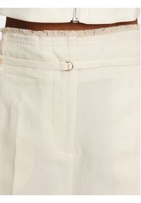 Patrizia Pepe Spodnie materiałowe 2P1659 A052 B823 Écru Regular Fit. Materiał: wiskoza, len #3
