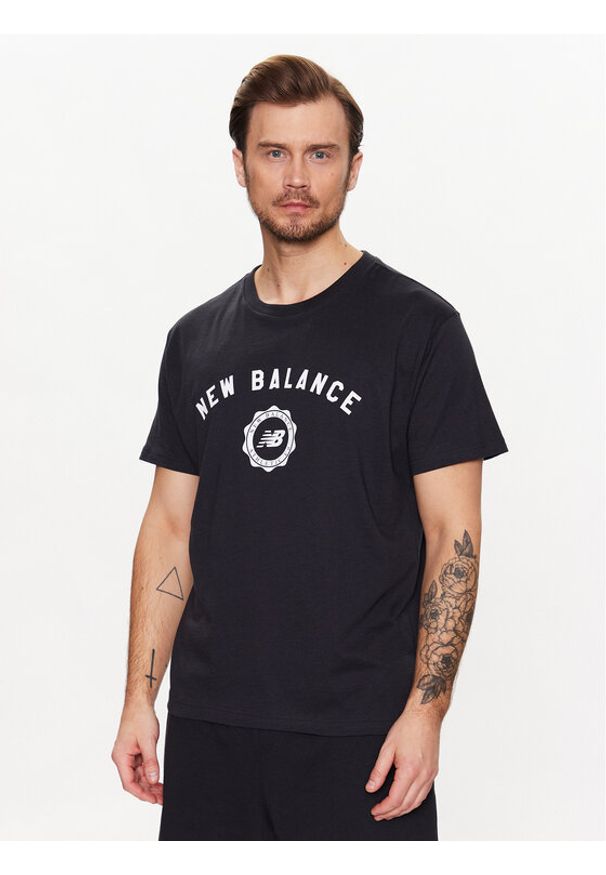 New Balance T-Shirt MT31904 Czarny Relaxed Fit. Kolor: czarny. Materiał: bawełna, syntetyk