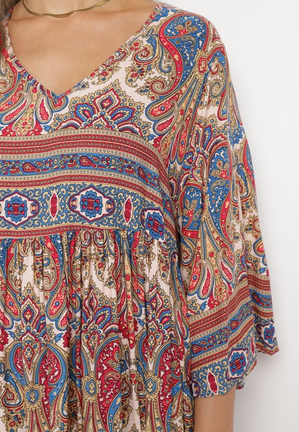 Born2be - Beżowo-Bordowa Długa Sukienka Rozkloszowana z Rękawami 3/4 we Wzór Paisley Amarethia. Kolor: beżowy. Wzór: paisley. Styl: boho. Długość: maxi