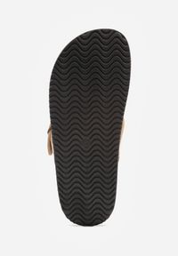 Renee - Beżowe Klapki Chodaki Ozdobione Paskiem z Klamrą Ploraria. Okazja: na co dzień. Kolor: beżowy. Materiał: jeans. Wzór: aplikacja. Styl: retro, casual #2