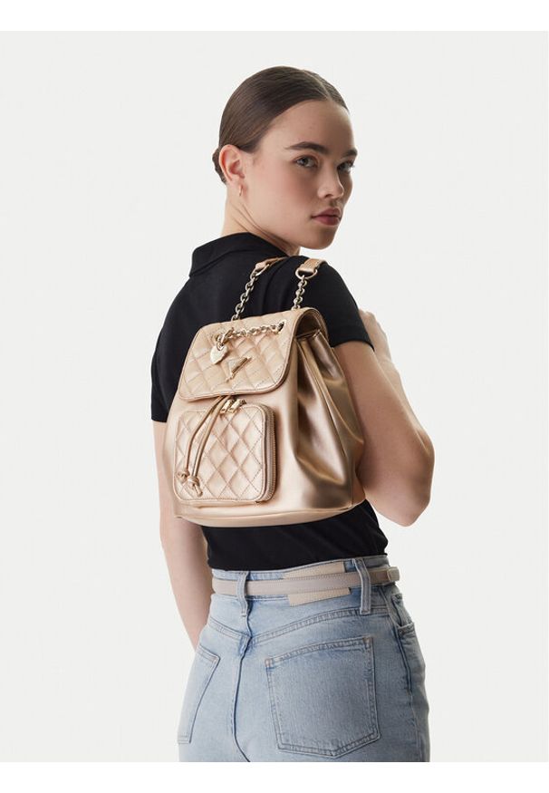 Guess Plecak J5YZ04 WGT10 Złoty. Kolor: złoty. Materiał: skóra