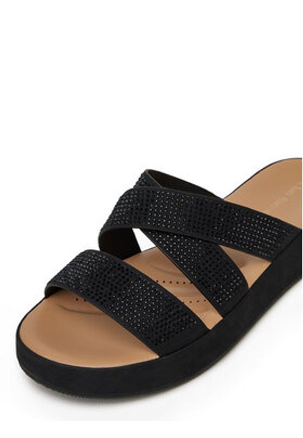 Clara Barson Klapki R23SS06671 Czarny. Kolor: czarny. Materiał: materiał, syntetyk