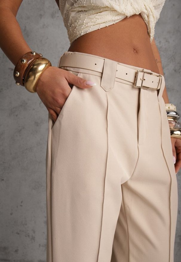 Renee - Beżowe Spodnie High Waist o Fasonie Cygaretek z Paskiem ze Sprzączką Glaclea. Stan: podwyższony. Kolor: beżowy. Styl: elegancki