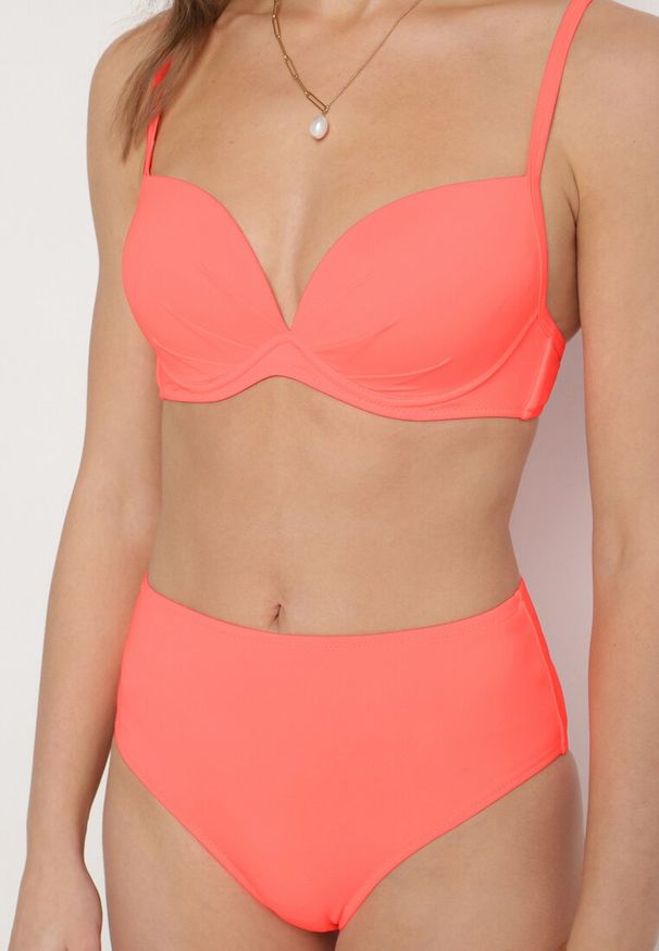 Born2be - Różowe Klasyczne Bikini Majtki Typu Figi i Biustonosz Natinela. Kolor: różowy