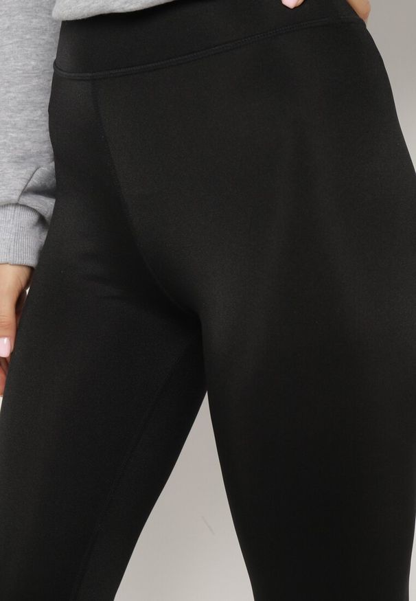 Born2be - Czarne Legginsy z Wysokim Stanem i Antypoślizgową Gumką na Piętę Elazyn. Okazja: na co dzień. Stan: podwyższony. Kolor: czarny. Materiał: materiał. Styl: casual, elegancki