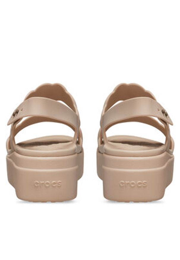 Crocs Sandały Brooklyn Woven Upper LW 209977 Beżowy. Kolor: beżowy