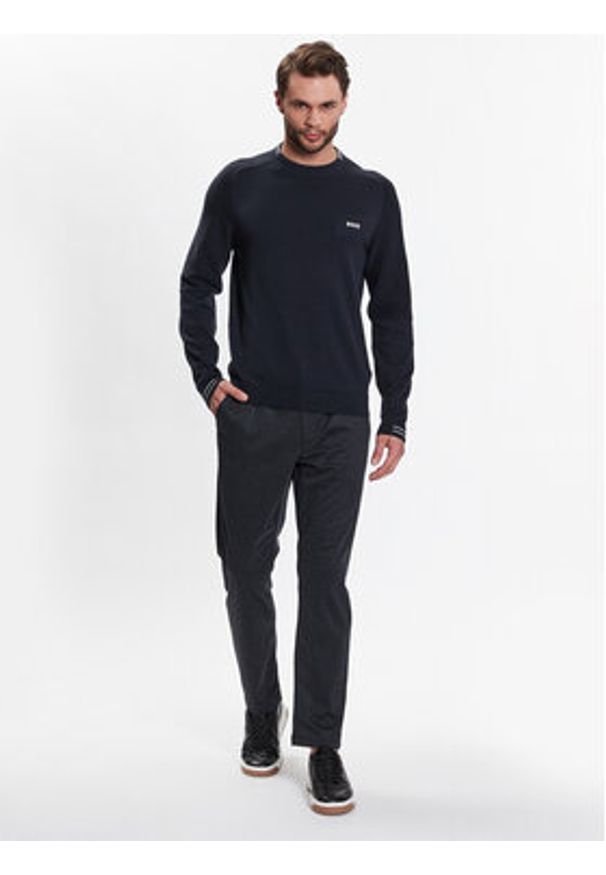 BOSS - Boss Spodnie materiałowe Taber-Ds 50488915 Granatowy Tapered Fit. Kolor: niebieski. Materiał: syntetyk