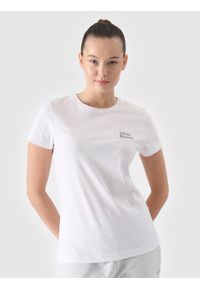 4f - T-shirt slim z nadrukiem damski - biały. Okazja: na co dzień. Kolor: biały. Materiał: bawełna, dzianina, jersey. Wzór: nadruk. Styl: casual, klasyczny, sportowy #1