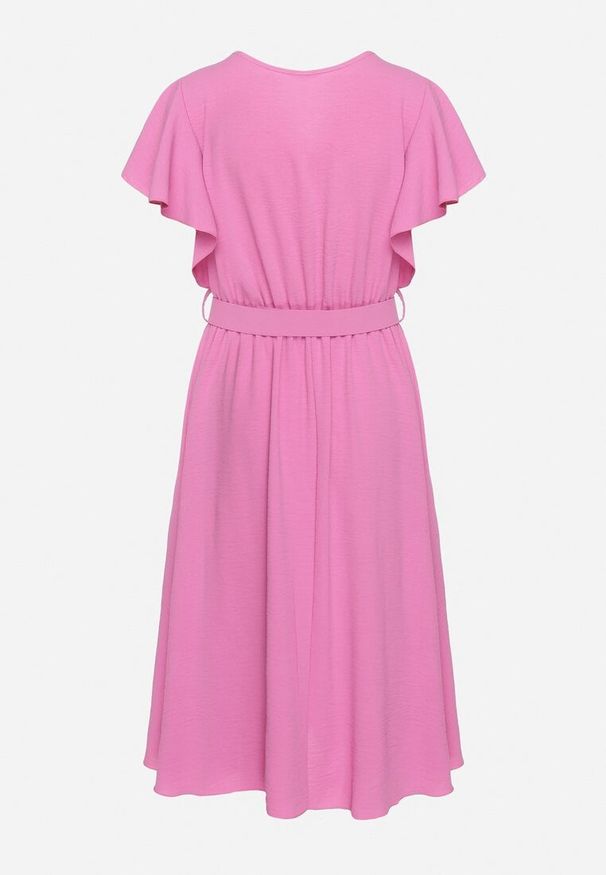 Born2be - Różowa Sukienka z Kopertowym Dekoltem i Paskiem Sizue. Kolor: różowy. Typ sukienki: kopertowe