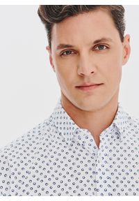 Pako Lorente - PAKO LORENTE - Biała bawełniana koszula mikrowzór. Kolor: biały. Materiał: bawełna. Długość rękawa: długi rękaw. Długość: długie #10