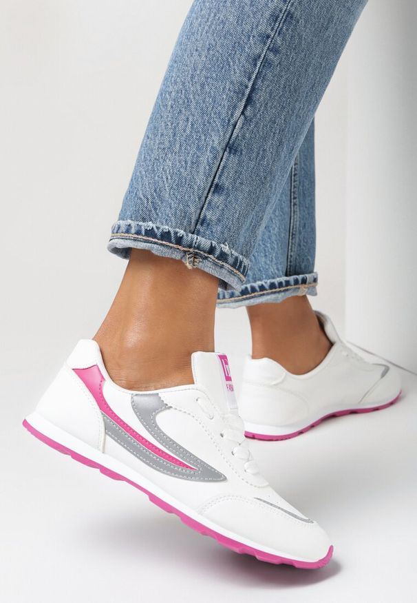 Born2be - Biało-Różowe Buty Sportowe Chloette. Okazja: na co dzień, na spacer. Kolor: biały. Materiał: materiał. Szerokość cholewki: normalna. Wzór: aplikacja. Obcas: na płaskiej podeszwie. Sport: turystyka piesza, fitness