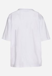 Born2be - Biały Bawełniany T-shirt z Ozdobnym Nadrukiem Delmari. Okazja: na co dzień, na spacer. Kolor: biały. Materiał: bawełna. Wzór: nadruk. Styl: klasyczny, casual #7
