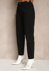 Renee - Czarne Jeansy Mom Fit Regular Waist Feselesa. Okazja: na spacer. Kolor: czarny. Styl: elegancki #5